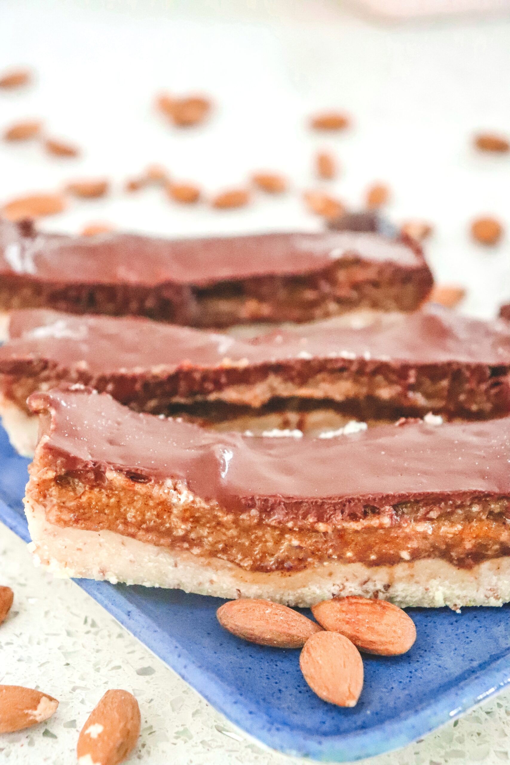 raw paleo cinnamon caramel slice