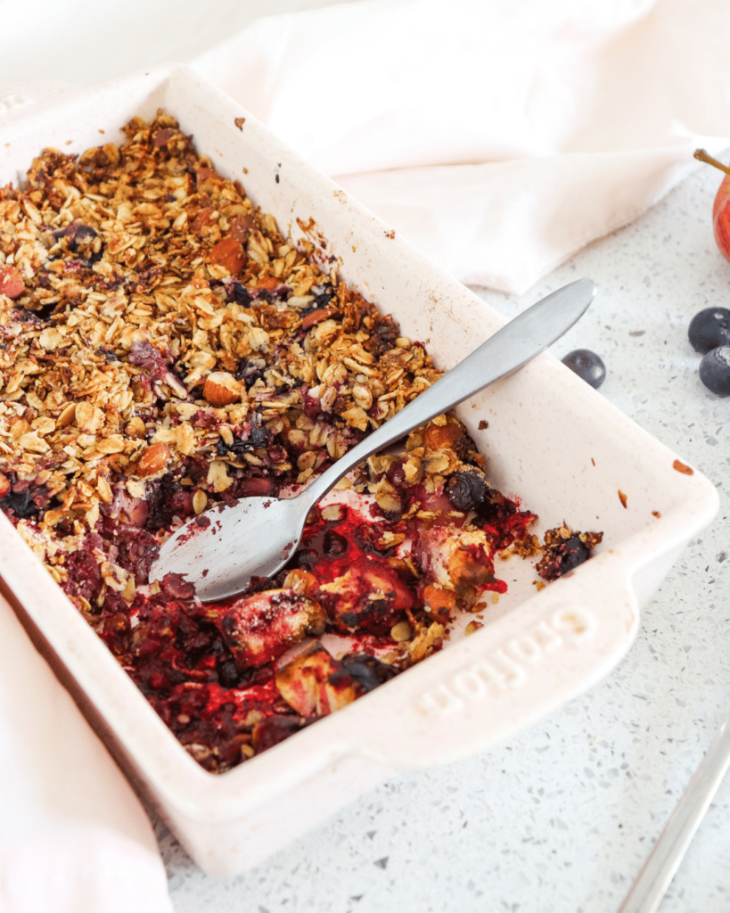 Apple and Berry Breakfast Crumble